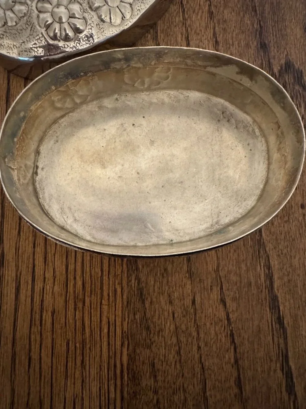 n/a vintage oval